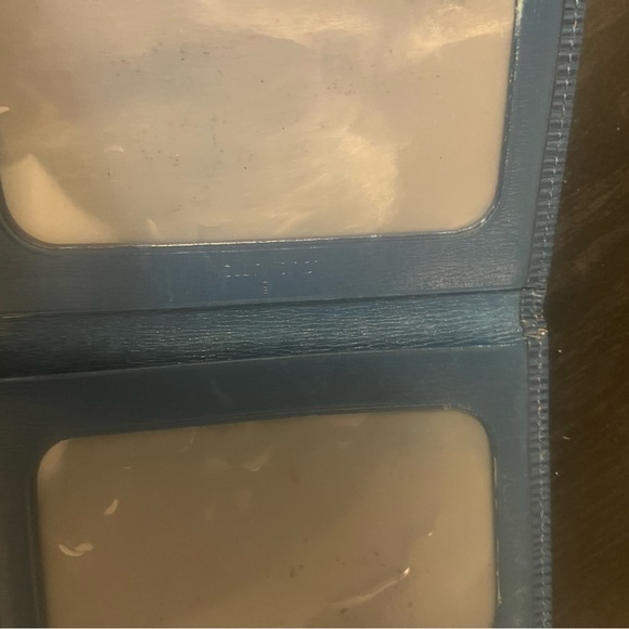 Blue Epi LV card holder - Picture 10 of 13